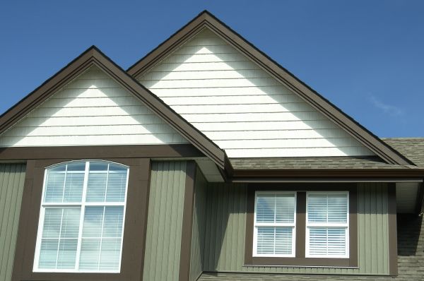 Cost of Vertical Vinyl Siding Repair in Bremerton